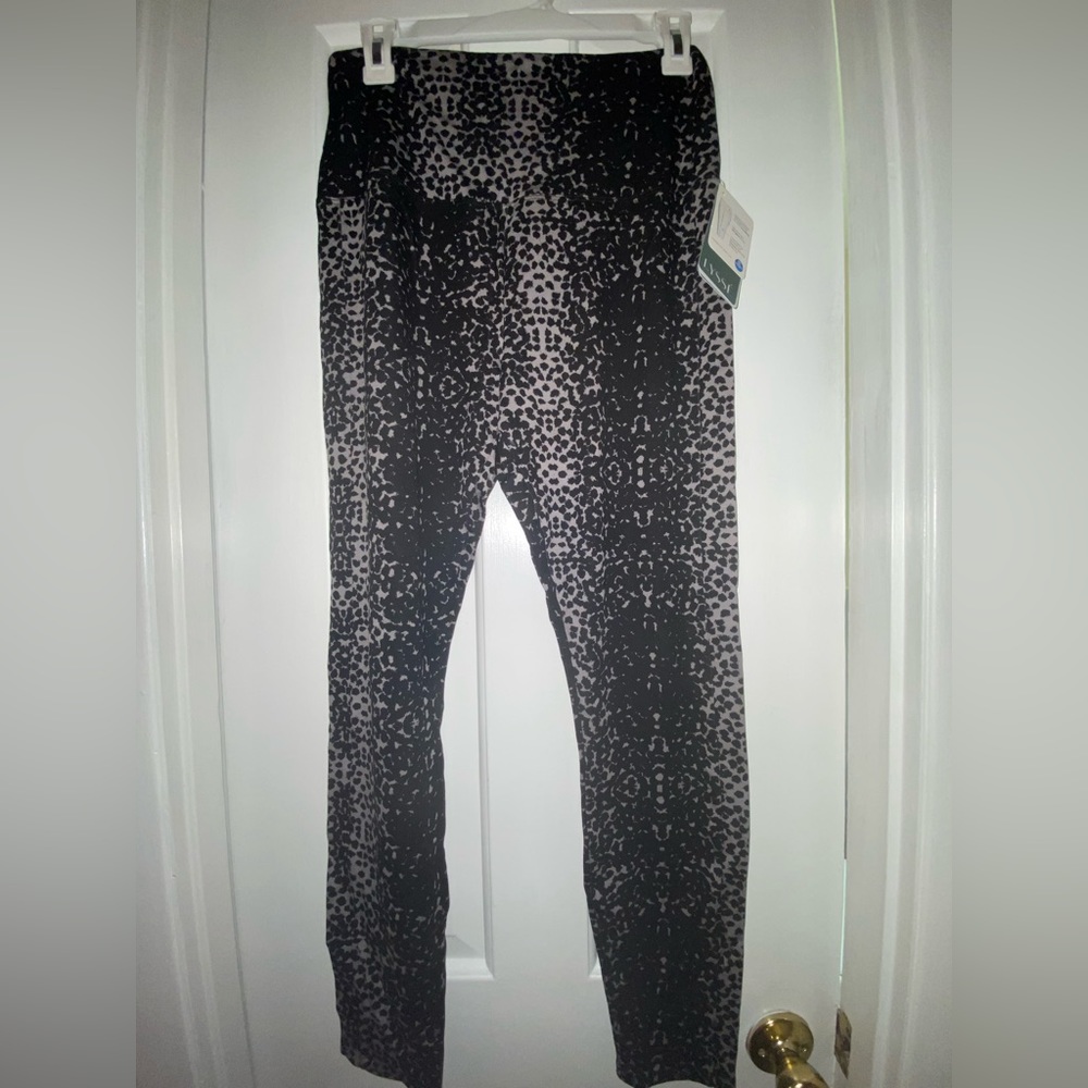 Lysse Leopard Tummy Control Leggings